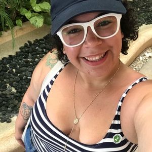 Meet your Posher, Lianne